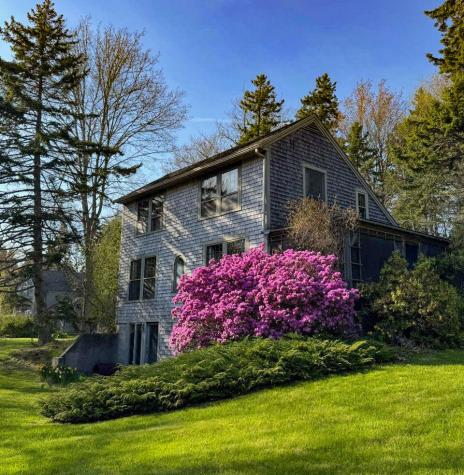 496 Old County Road Sedgwick ME 04676