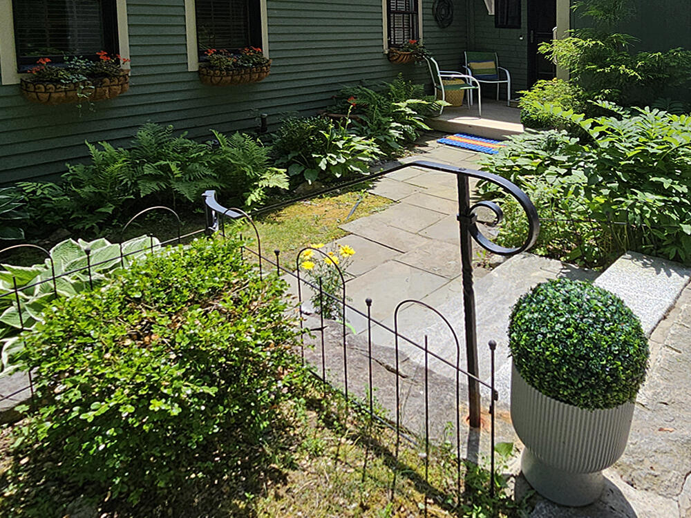 8 Longfellow School Road Bristol ME 04539