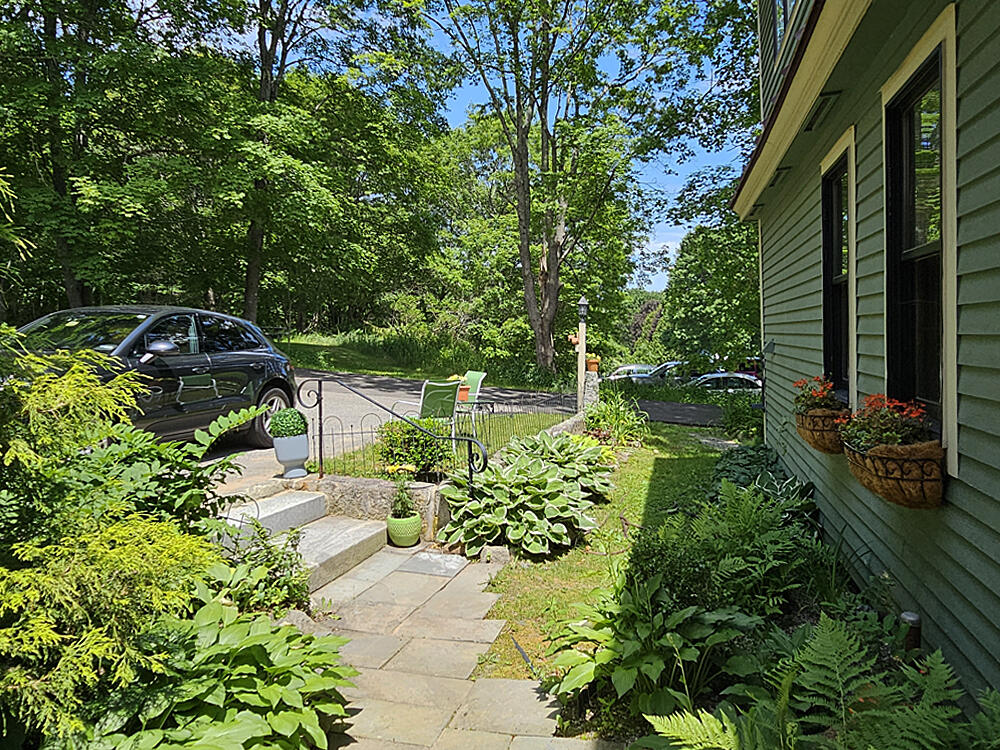 8 Longfellow School Road Bristol ME 04539