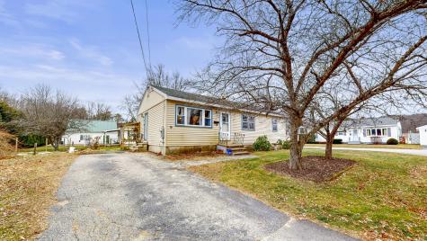 3 Sargent Avenue Lewiston ME 04240