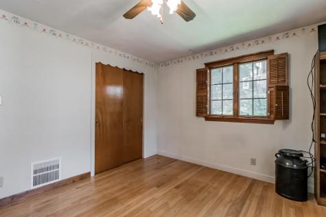 22 Brown Street Lewiston ME 04240