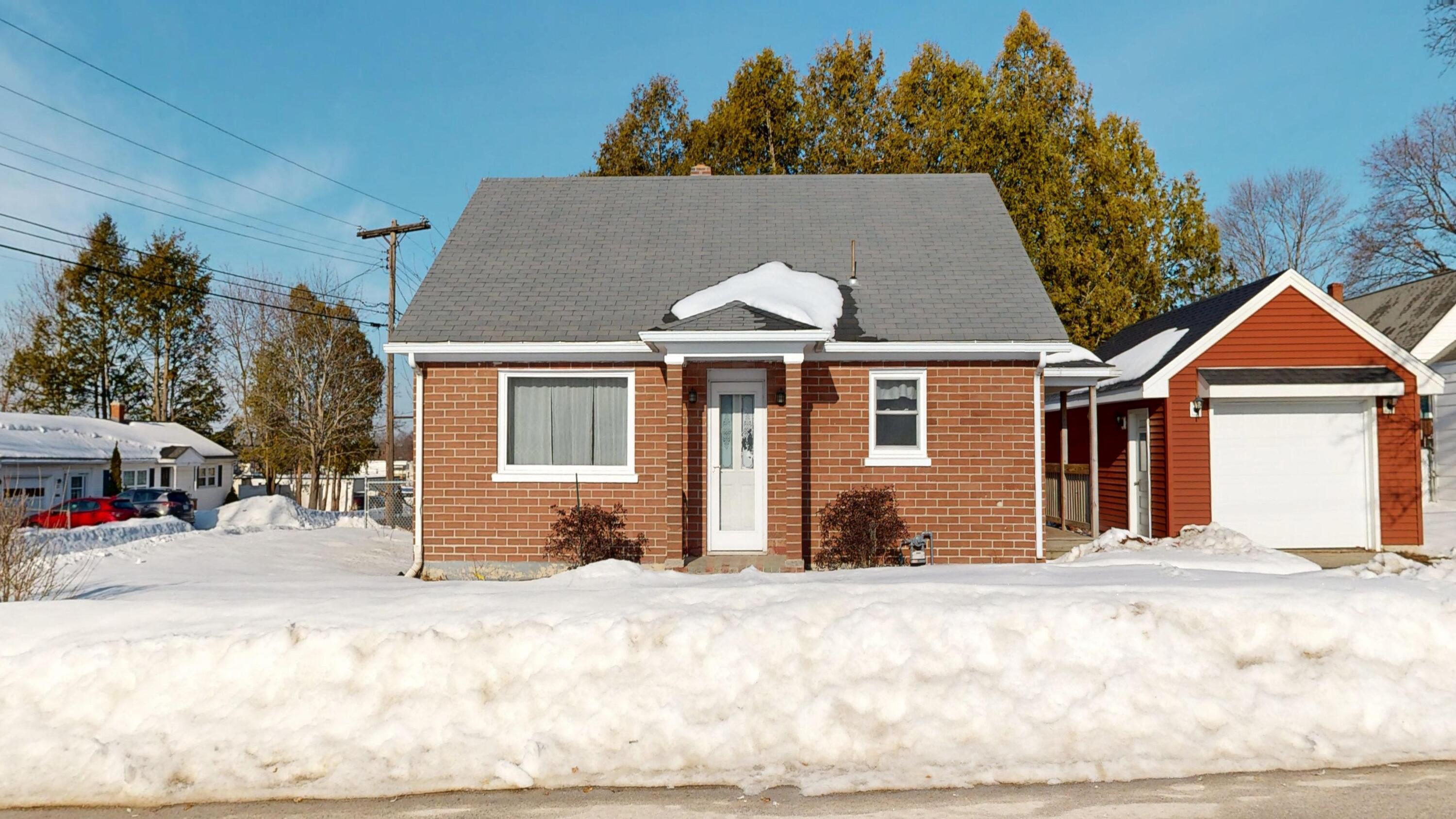 16 Simard Avenue Lewiston ME 04240