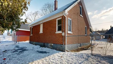 16 Simard Avenue Lewiston ME 04240