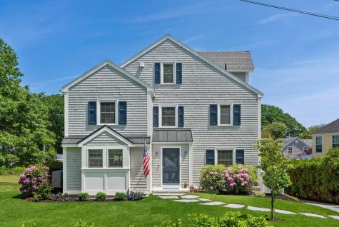 9 Oak Street Kennebunk ME 04043