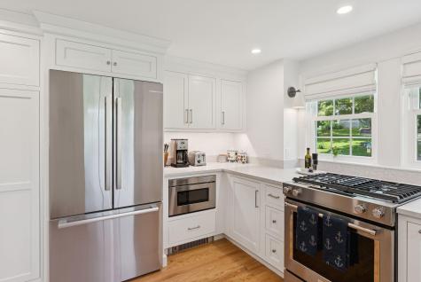 9 Oak Street Kennebunk ME 04043
