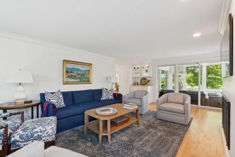 9 Oak Street Kennebunk ME 04043