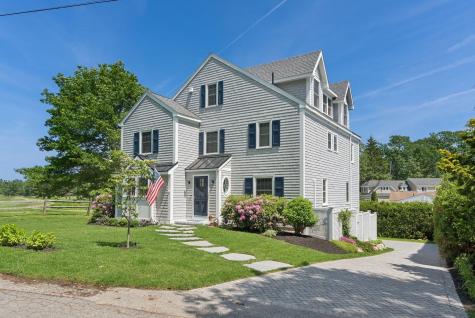 9 Oak Street Kennebunk ME 04043