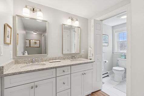9 Oak Street Kennebunk ME 04043