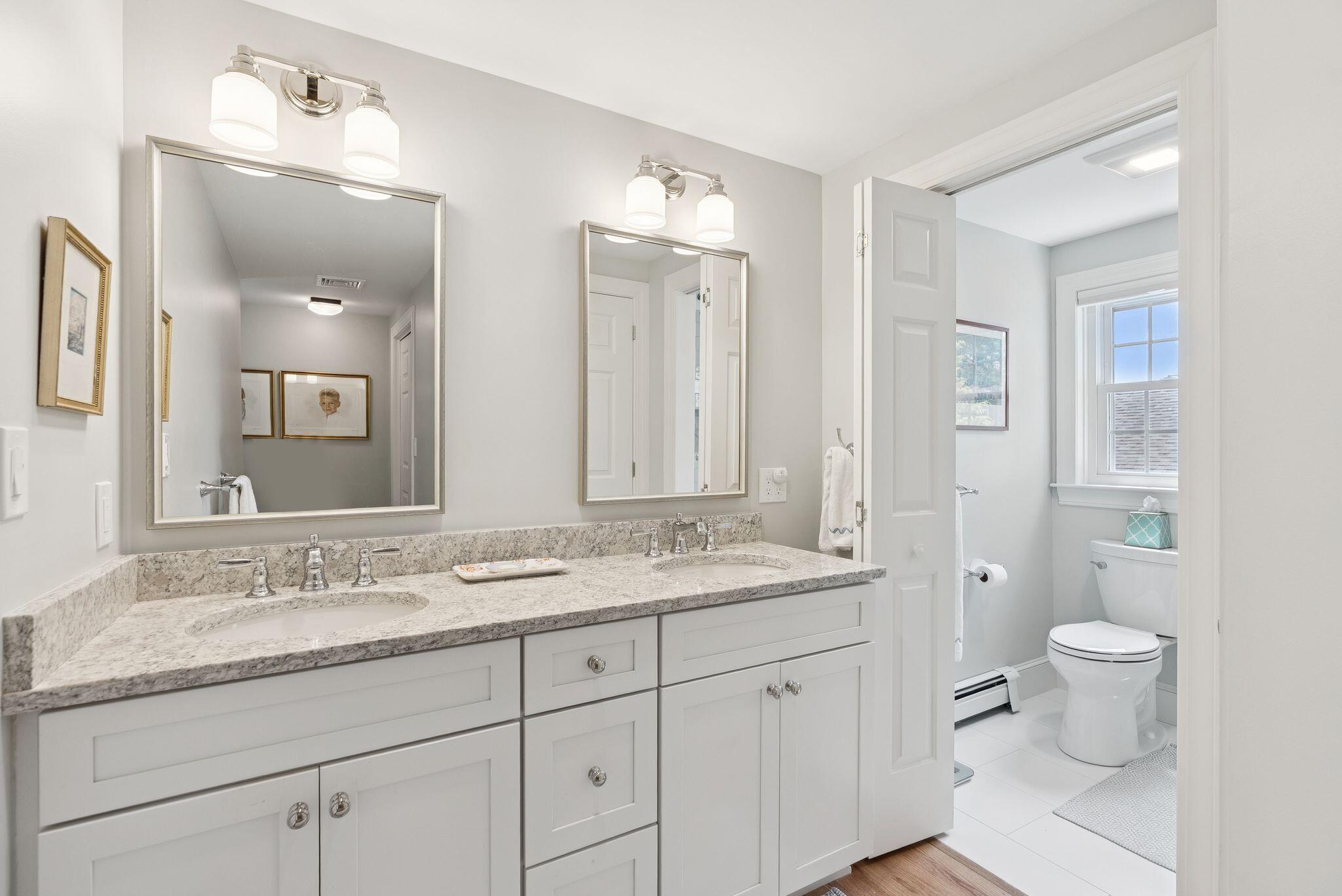 9 Oak Street Kennebunk ME 04043