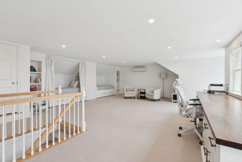 9 Oak Street Kennebunk ME 04043
