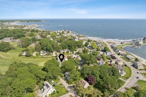 9 Oak Street Kennebunk ME 04043
