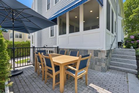 9 Oak Street Kennebunk ME 04043