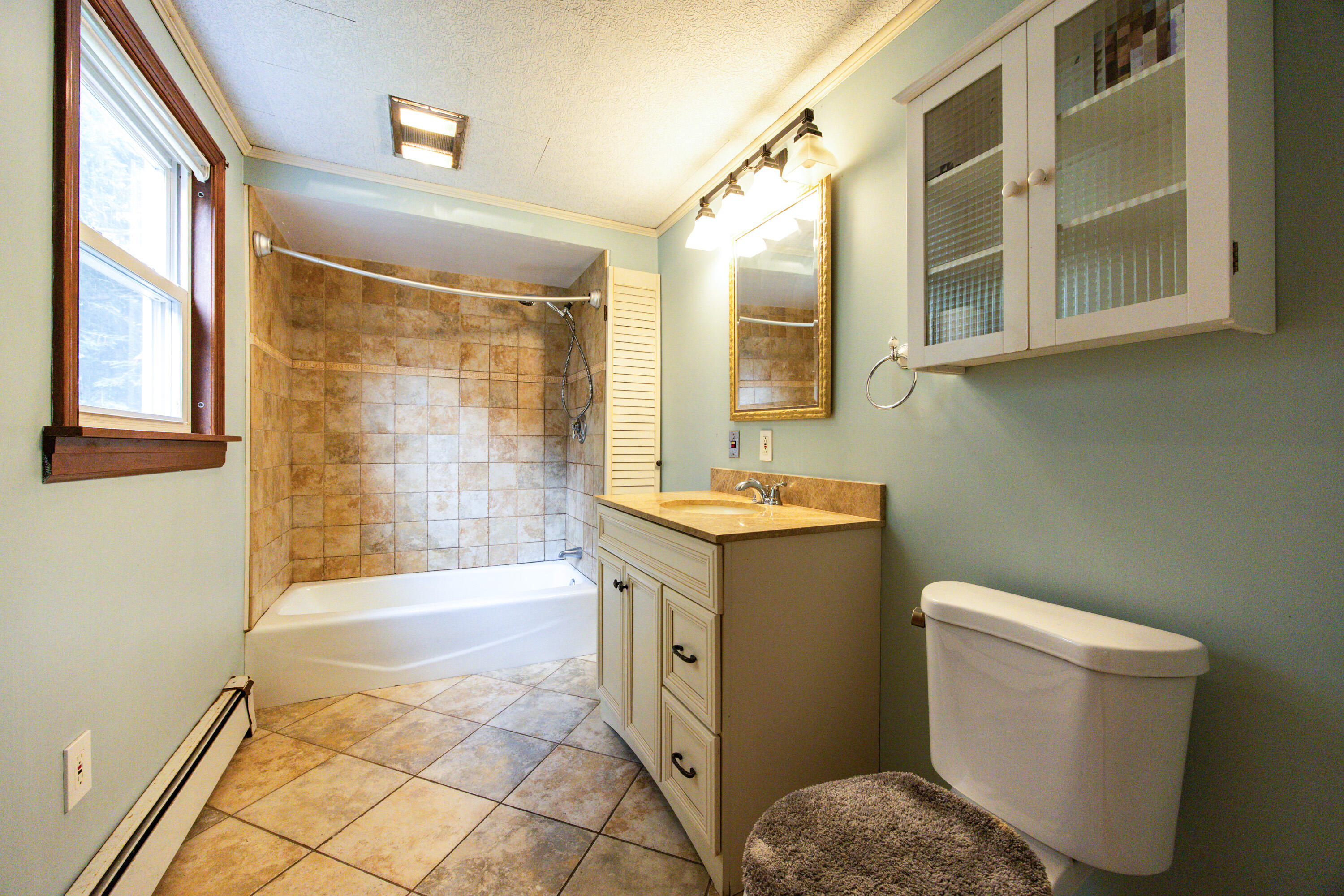 6 Ames Avenue Lewiston ME 04240