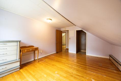 6 Ames Avenue Lewiston ME 04240