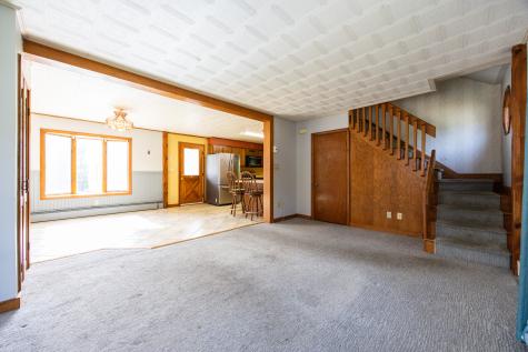 6 Ames Avenue Lewiston ME 04240