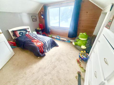 14 Pinkham Street Lincoln ME 04457