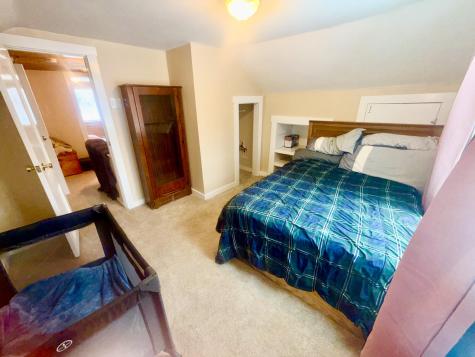 14 Pinkham Street Lincoln ME 04457