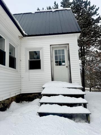 14 Pinkham Street Lincoln ME 04457