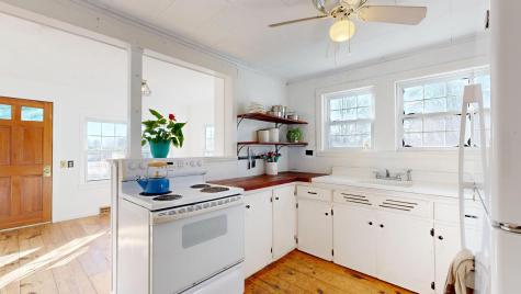 169 Old Lewiston Road Monmouth ME 04265