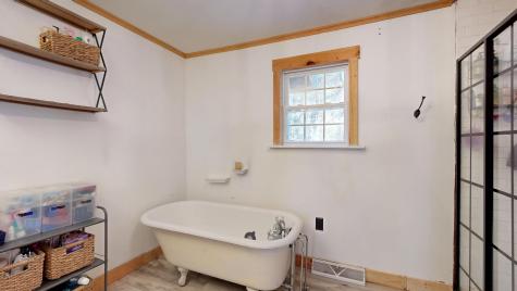 169 Old Lewiston Road Monmouth ME 04265