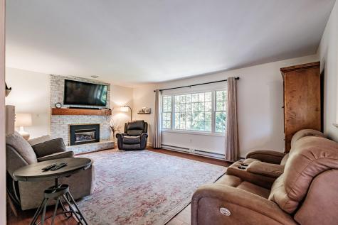 14 Maple Street Cumberland ME 04021