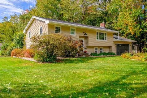 14 Maple Street Cumberland ME 04021