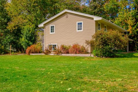 14 Maple Street Cumberland ME 04021