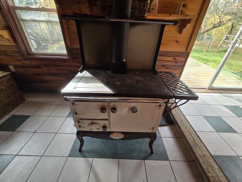 31 Dragonfly Drive Holden ME 04429