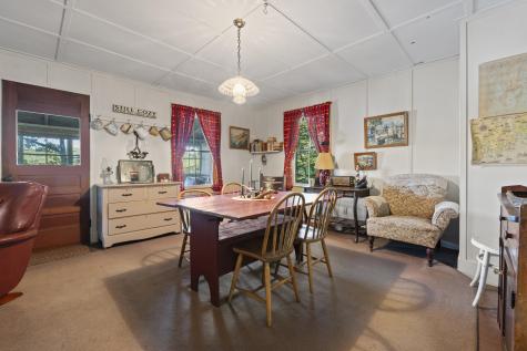 19 Riverside Avenue Edgecomb ME 04556