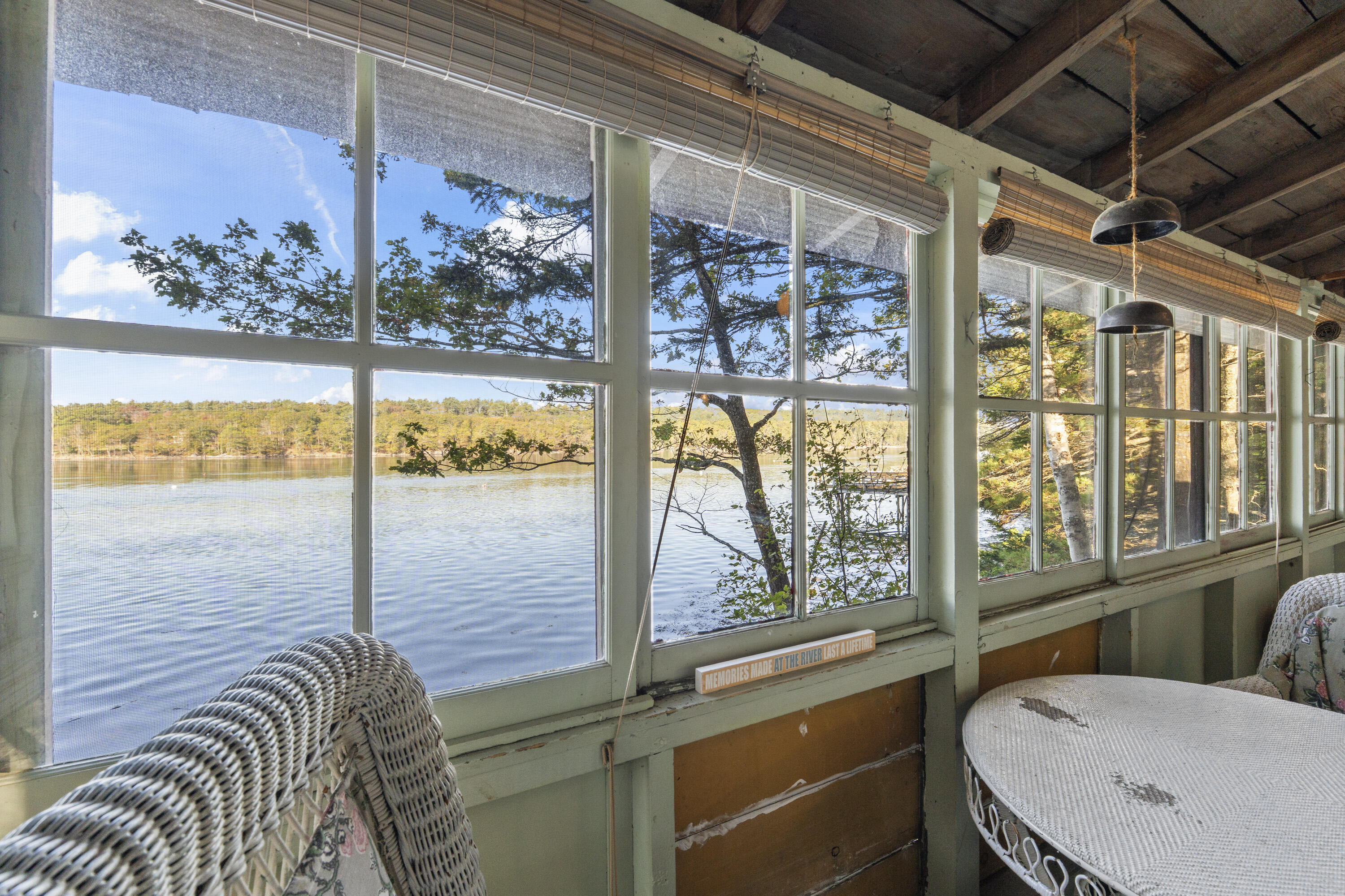 19 Riverside Avenue Edgecomb ME 04556