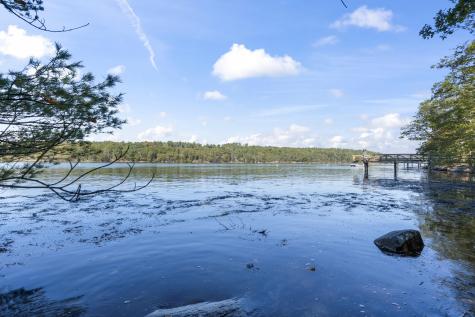 19 Riverside Avenue Edgecomb ME 04556