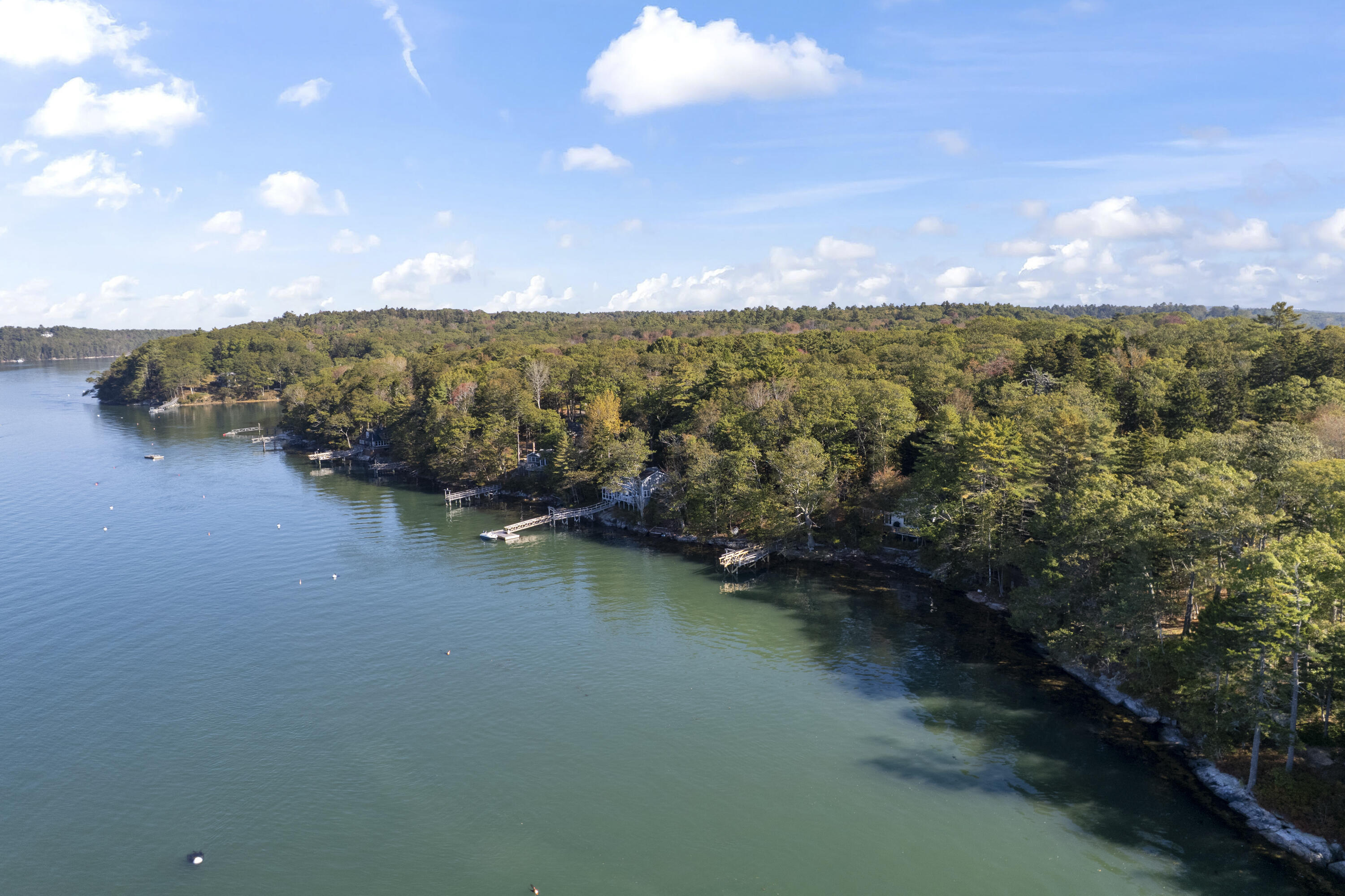 19 Riverside Avenue Edgecomb ME 04556