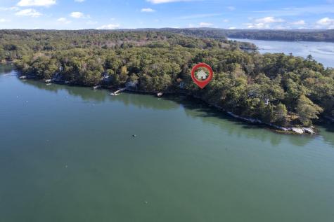 19 Riverside Avenue Edgecomb ME 04556