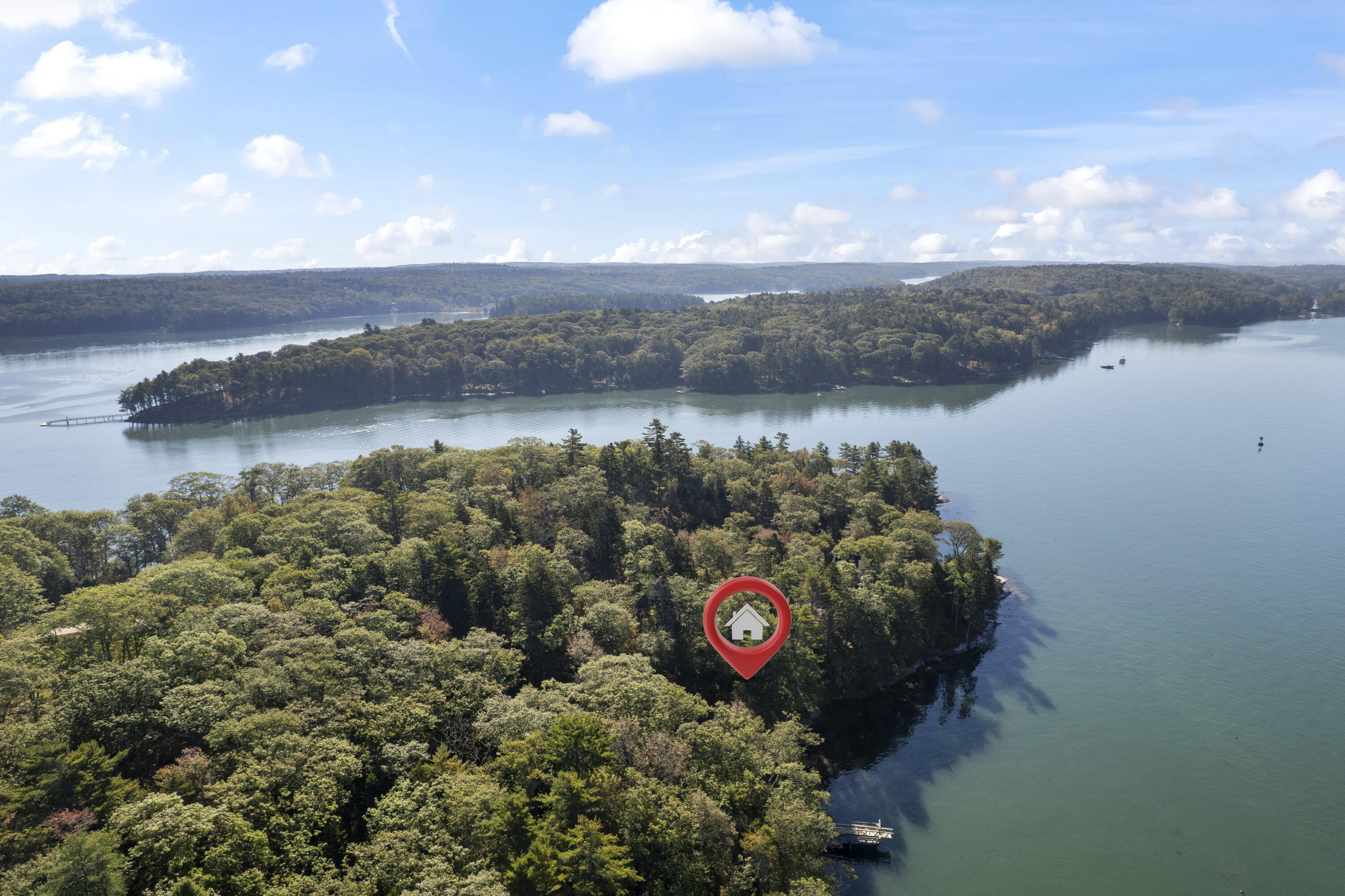 19 Riverside Avenue Edgecomb ME 04556