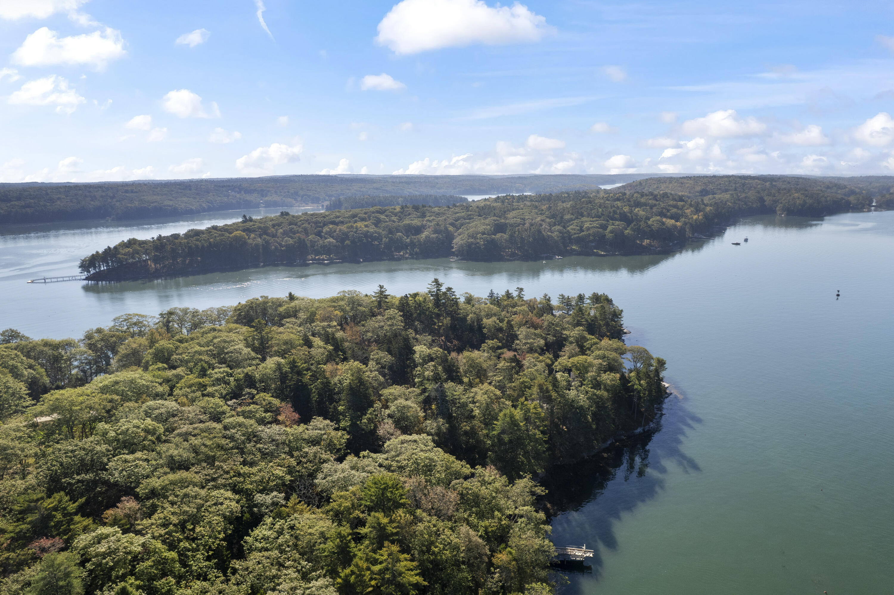 19 Riverside Avenue Edgecomb ME 04556