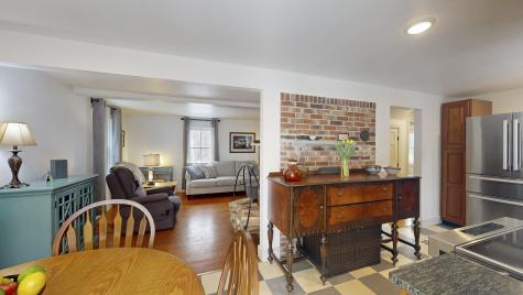 467 River Road Edgecomb ME 04556