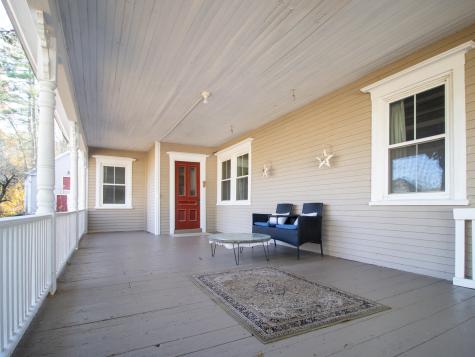 22 High Road Cornish ME 04020