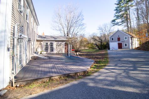 22 High Road Cornish ME 04020