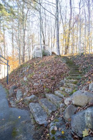 22 High Road Cornish ME 04020