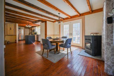 22 High Road Cornish ME 04020