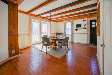 22 High Road Cornish ME 04020