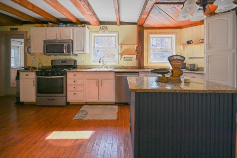 22 High Road Cornish ME 04020