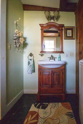 22 High Road Cornish ME 04020