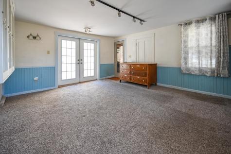 22 High Road Cornish ME 04020