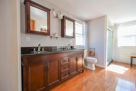 22 High Road Cornish ME 04020