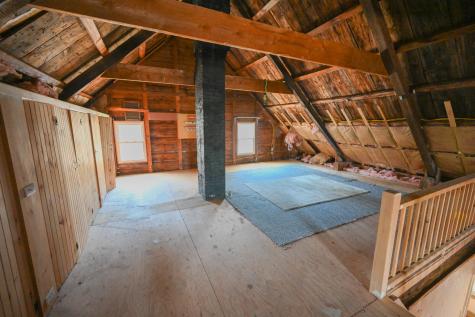 22 High Road Cornish ME 04020