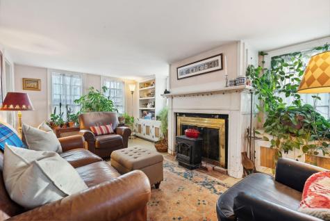 38 E Main Street Yarmouth ME 04096