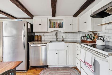 38 E Main Street Yarmouth ME 04096