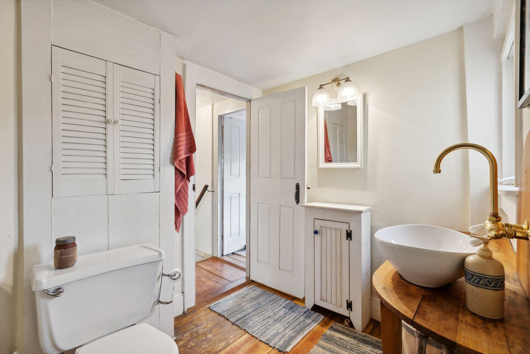 38 E Main Street Yarmouth ME 04096