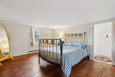 38 E Main Street Yarmouth ME 04096